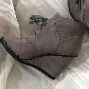 Ziginy Soho Karline Lace-Up Wedge Boots Grey 6.5M